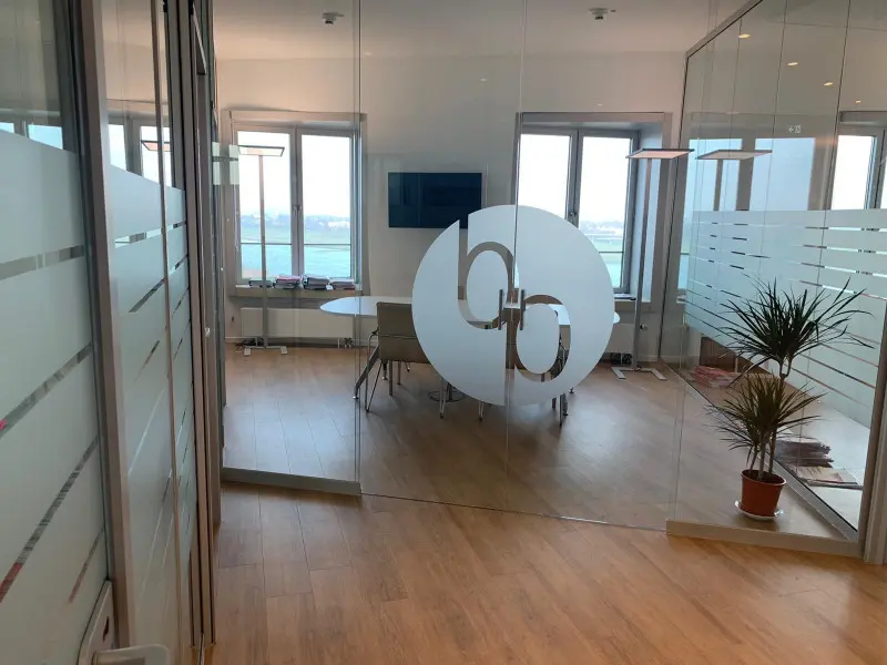 Sichtschutzfolien für Ihr Büro, Gewerbe und Zuhause - Galerie - 01