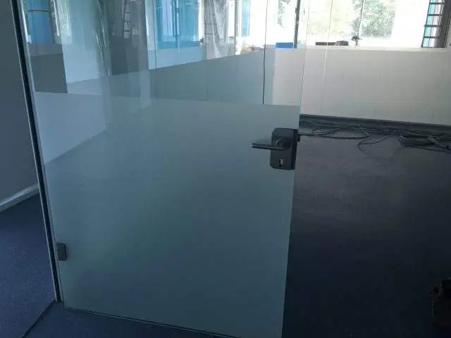 Sichtschutzfolien für Ihr Büro, Gewerbe und Zuhause - Galerie - 02