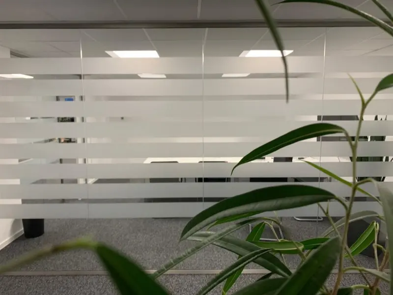 Sichtschutzfolien für Ihr Büro, Gewerbe und Zuhause - Galerie - 39