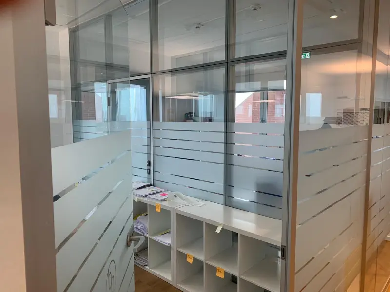 Sichtschutzfolien für Ihr Büro, Gewerbe und Zuhause - Galerie - 56