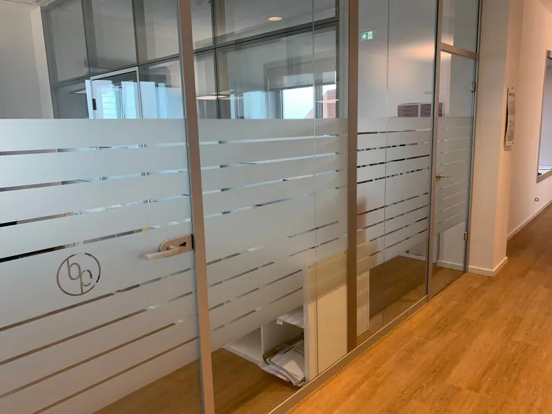 Sichtschutzfolien für Ihr Büro, Gewerbe und Zuhause - Galerie - 57
