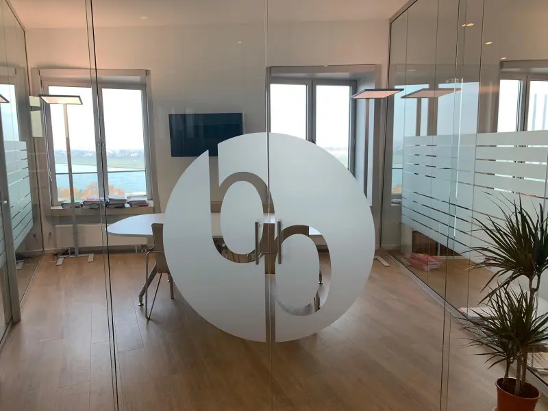 Sichtschutzfolien für Ihr Büro, Gewerbe und Zuhause - Galerie - 58